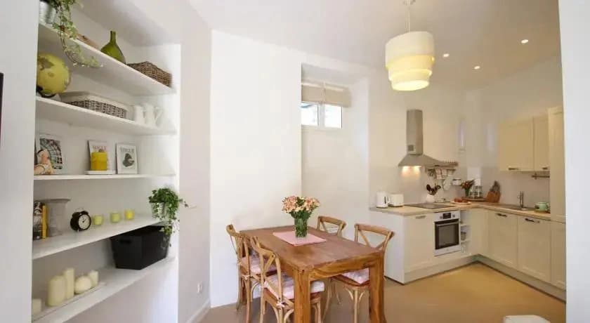 Rare! Terrace with Sea View Apartment, Vieux Nice - photo 10