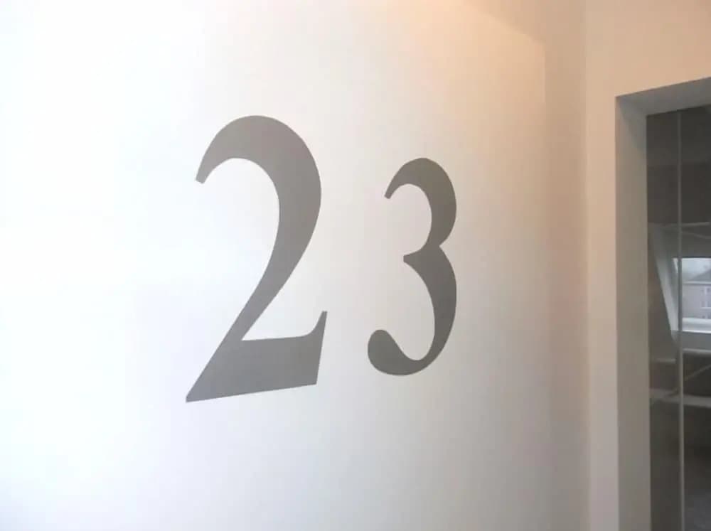 Kunsthaus Apartments - photo 11