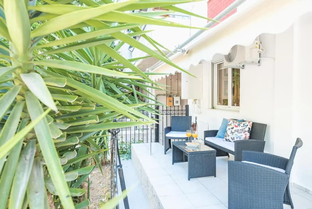 2 stops to Acropolis - Free Cancellation - Terrace - photo 17