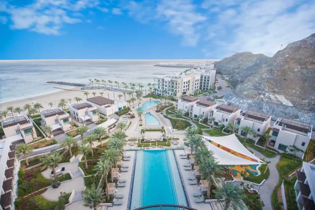 Luxurious 5 Bedroom Apartment - Full Ocean view - photo 17