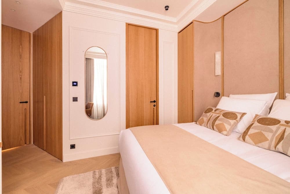 Luxury A/C Apt - 6p/3bdr - Arc de Triomphe - photo 3
