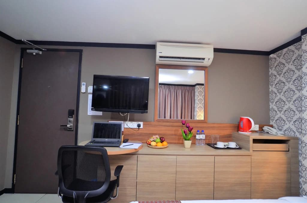 One Enigma Hotel - photo 1