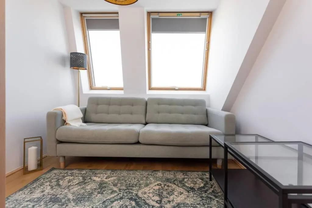 Penthouse near Schoenbrunn with large terrace! N43 - photo 4