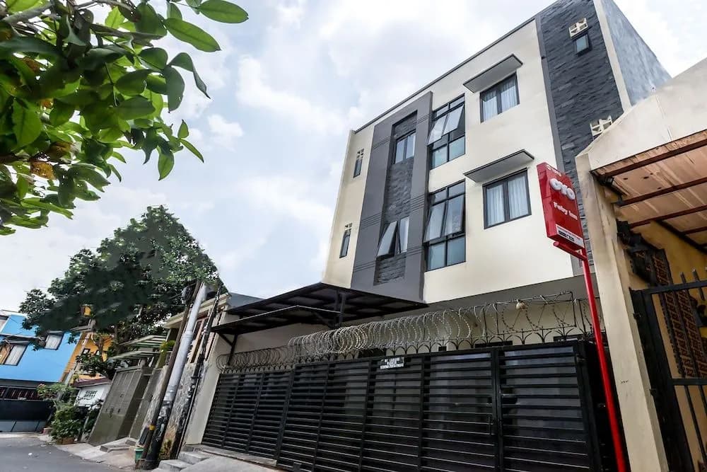 OYO 1598 Feby Inn Near RS Gandaria - main photo