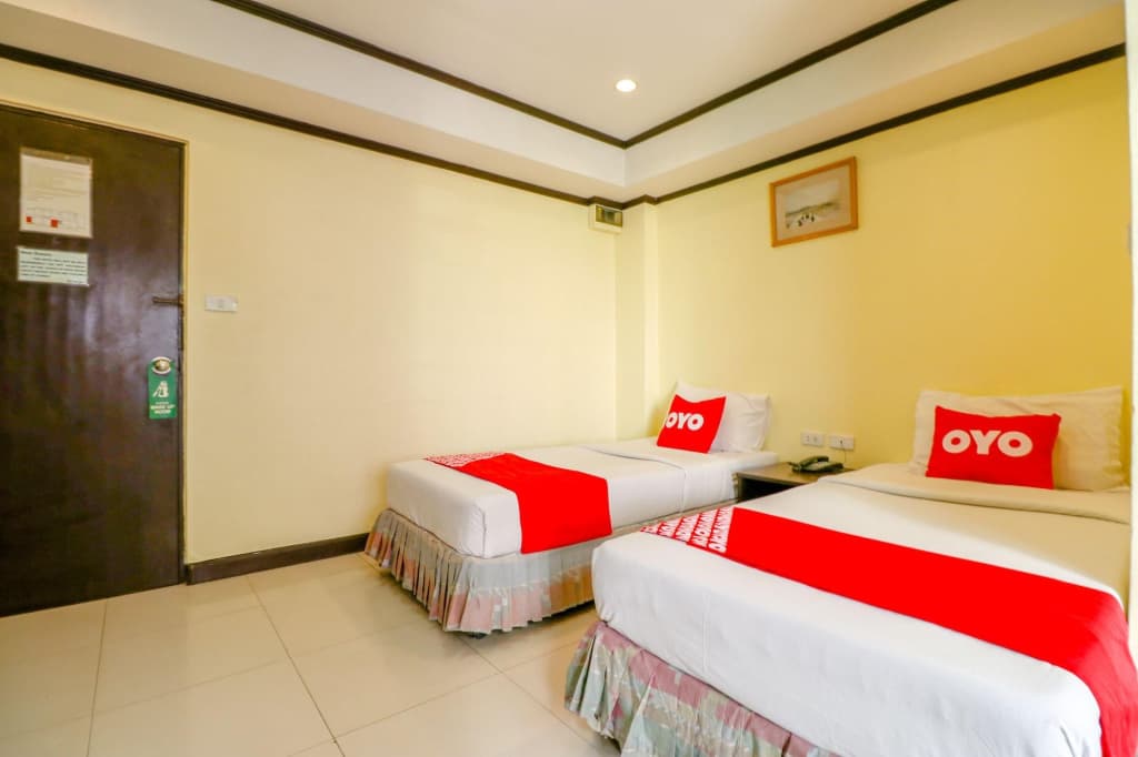 Super OYO 75385 Hotel Win Long - photo 32