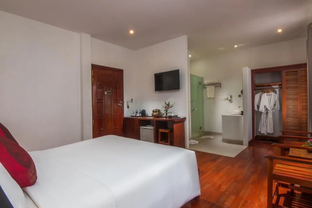 Apsara Centrepole Hotel - photo 2