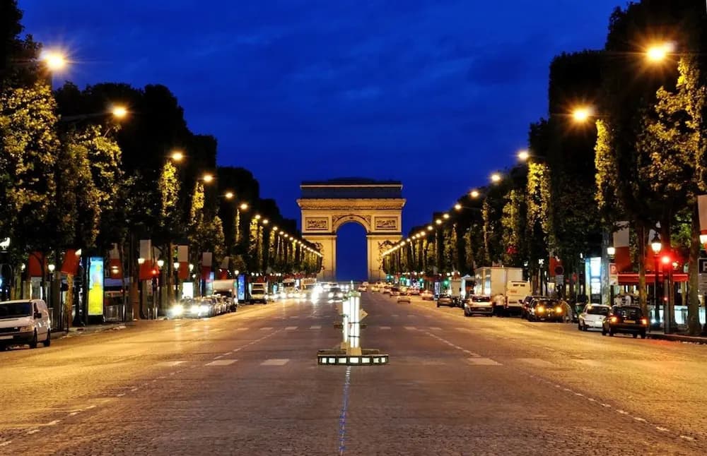 Studio In Paris With Wonderful City View Furnished Garden And Wifi - photo 10