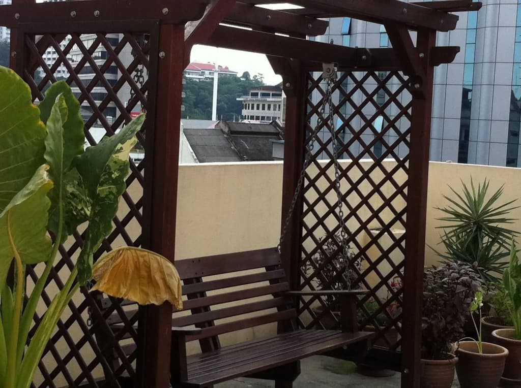 The Explorers Guesthouse and Hostel - photo 17
