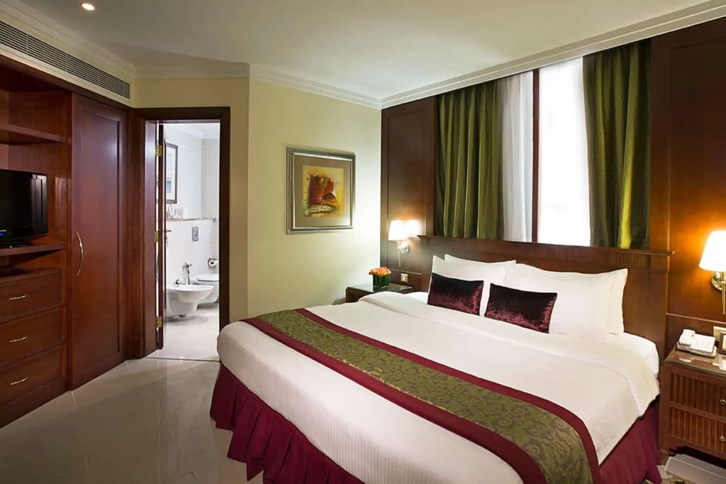 City Seasons Suites - photo 2