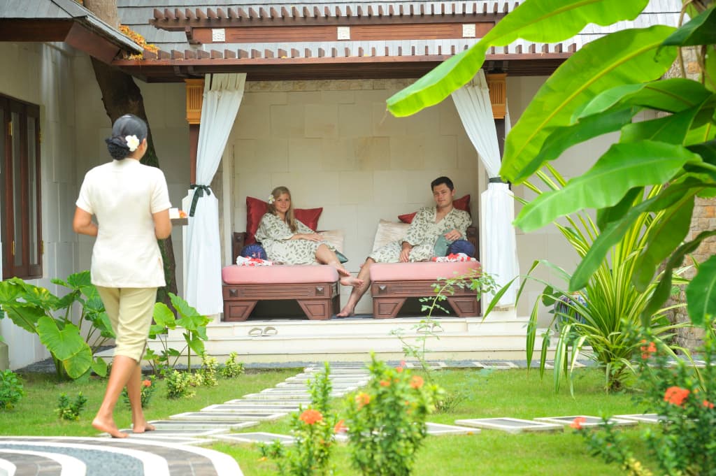 Holiday Island Resort & Spa - photo 18