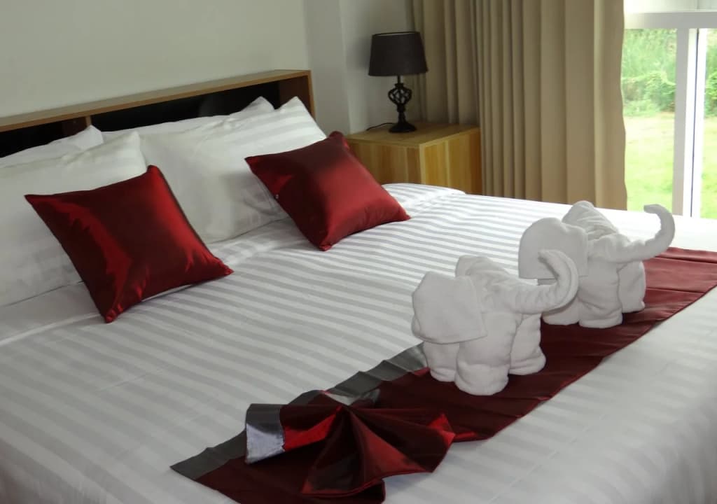 Infinity Holiday Inn Bangkok - photo 3