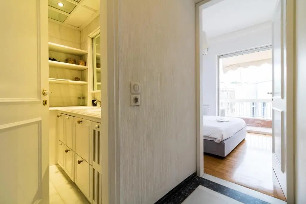 Deco Marble Apt With Acropolis View - photo 6