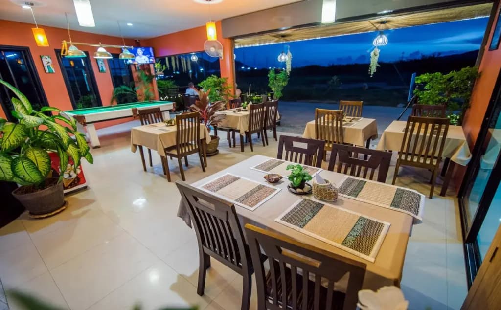 Samsha Guesthouse - photo 10