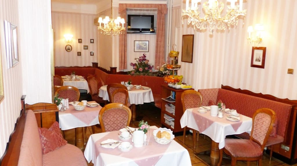Boutique Hotel Zur Wiener Staatsoper - photo 20