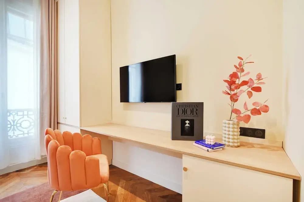 Chic Hotel-1br/4p In the Heart of the Palais Royal - photo 8