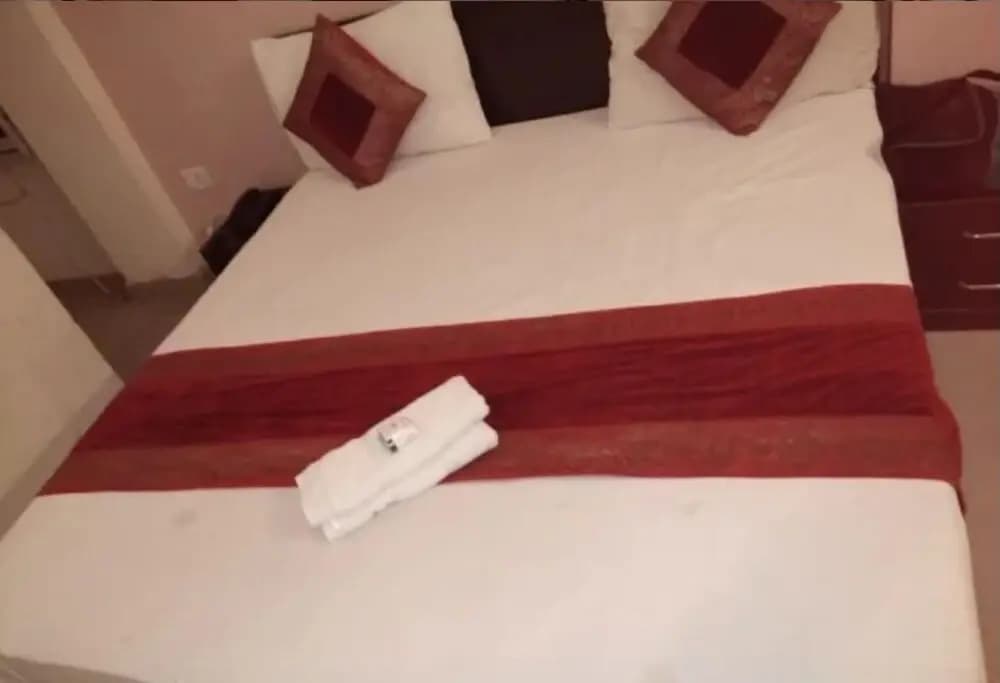 Hotel Trio Rooms - photo 2