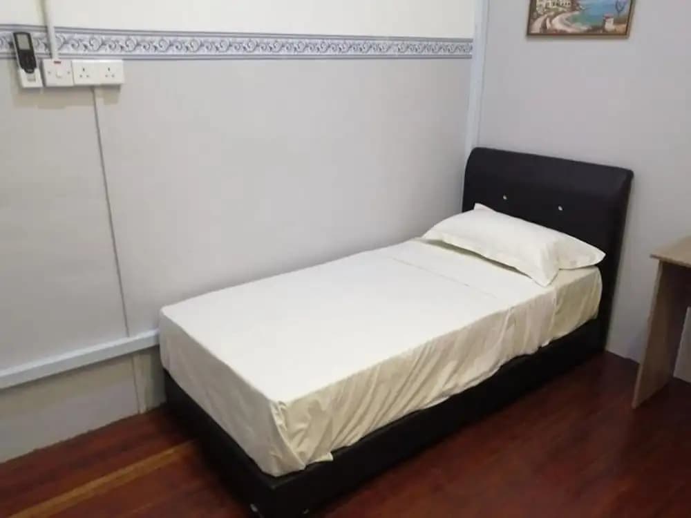 Single Room With Ac, Central Accomodation - photo 4