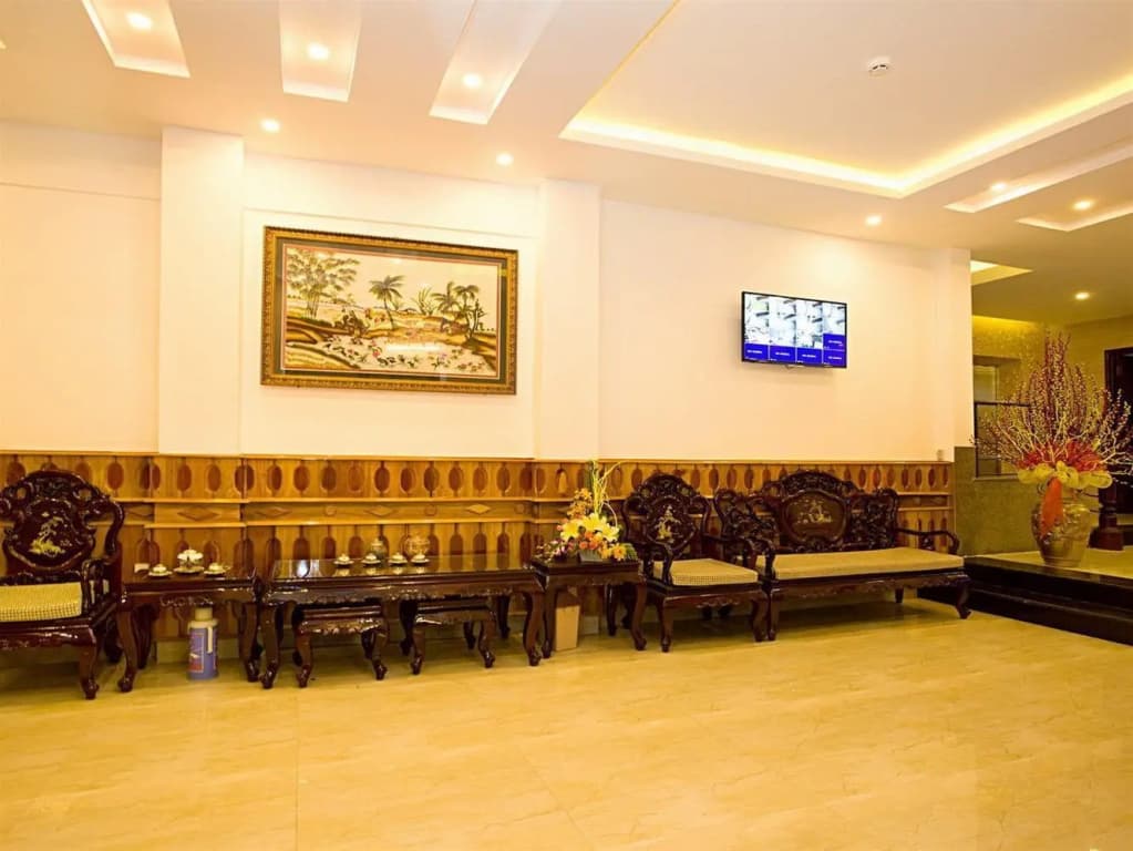 Glory Dragon Hotel - photo 2