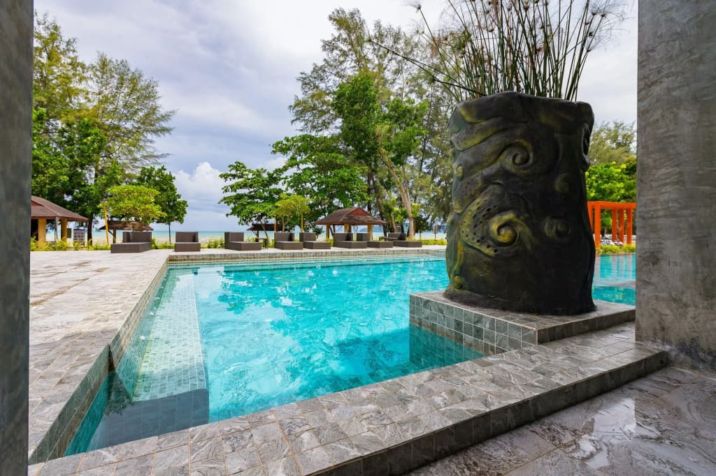 Maneetel Krabi Beachfront - photo 17