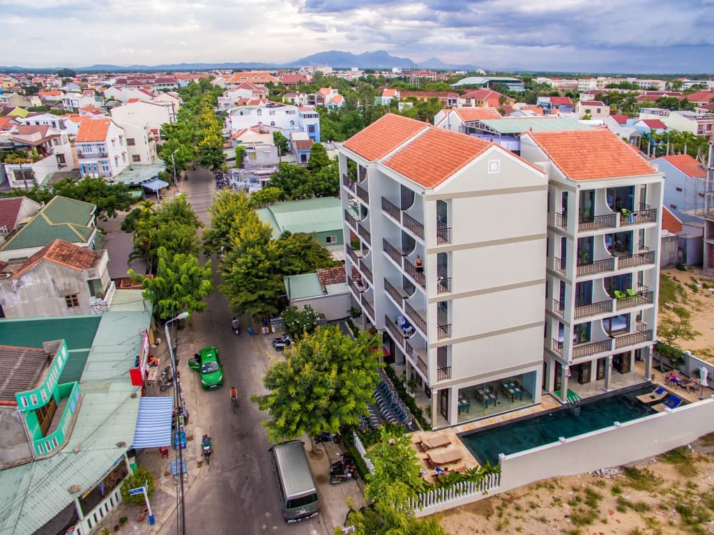 Green Apple Hotel - photo 18