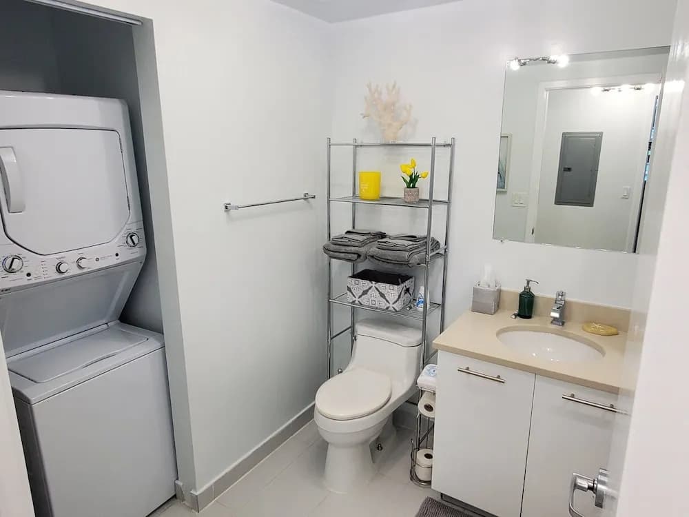 Midblock Miami - photo 10