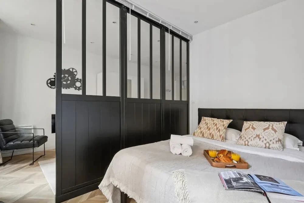 Modern Central Paris Flat by Les Halles - photo 4