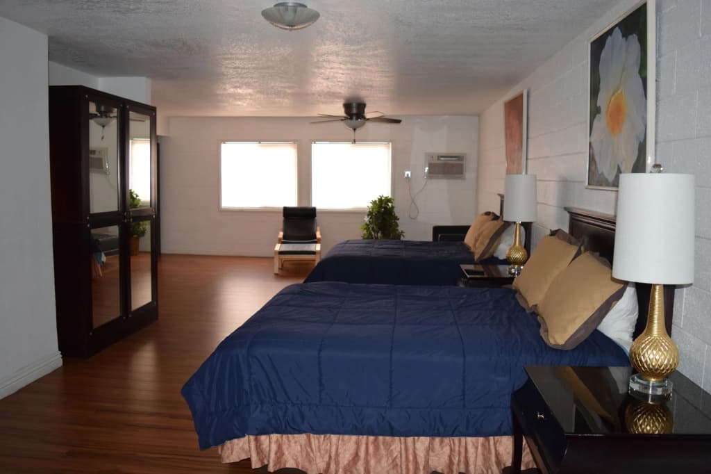 Roulette Motel - photo 21