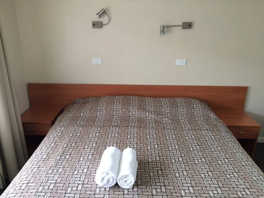 Liberty Plains Motor Inn - photo 2