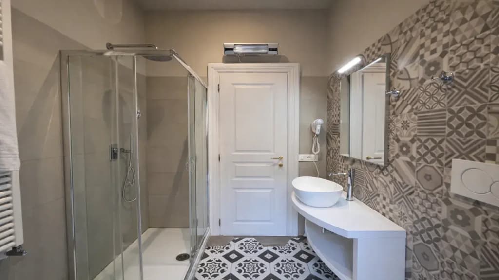 Bramble Luxury Suites - photo 9