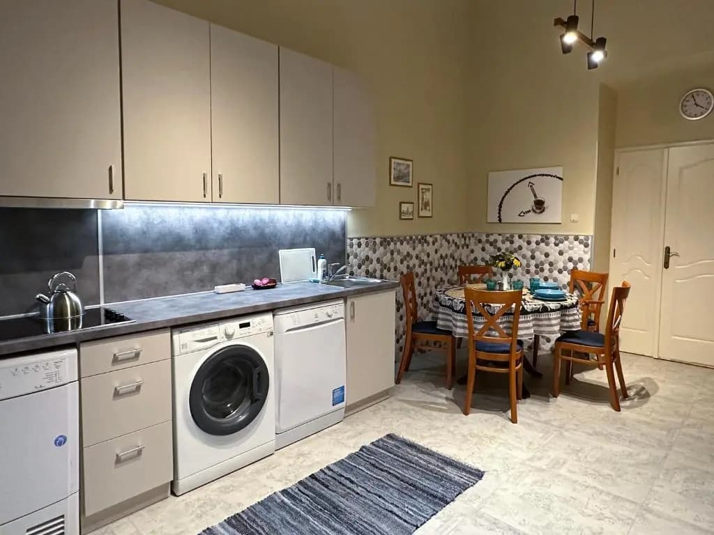 Abt Apartments - photo 13