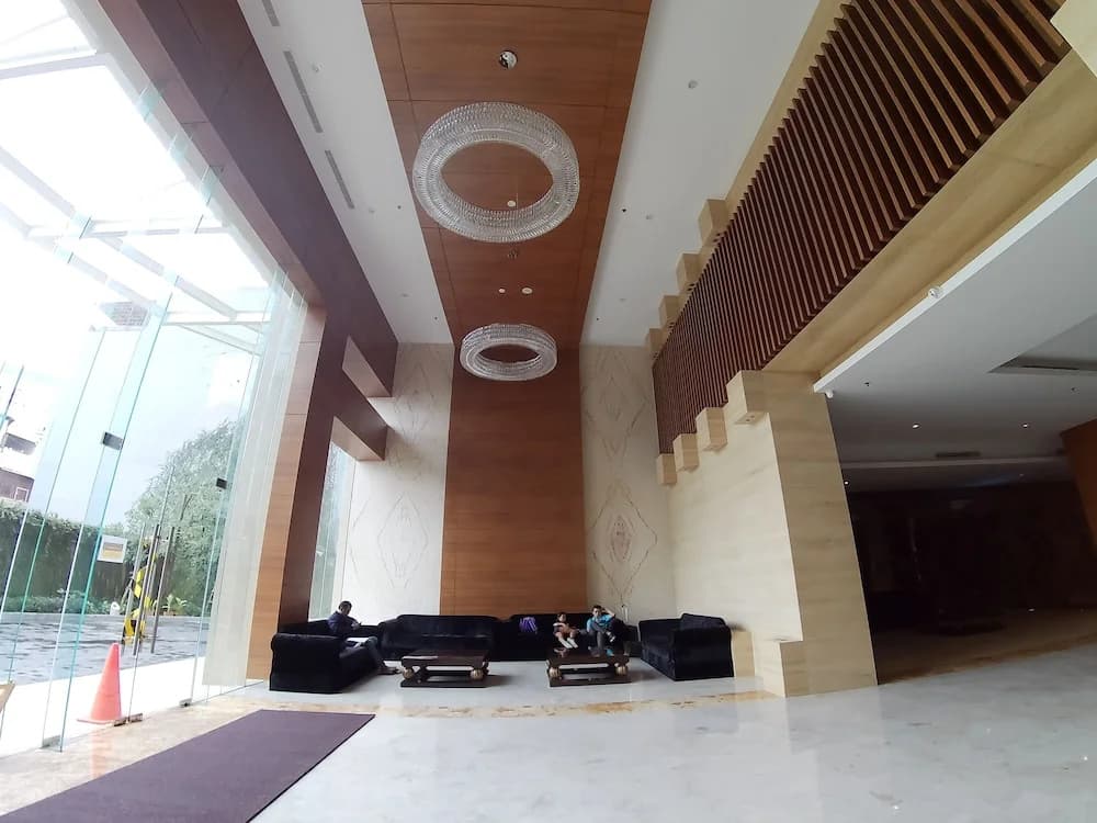 Apatel Elpis Residences 09B05 - photo 1