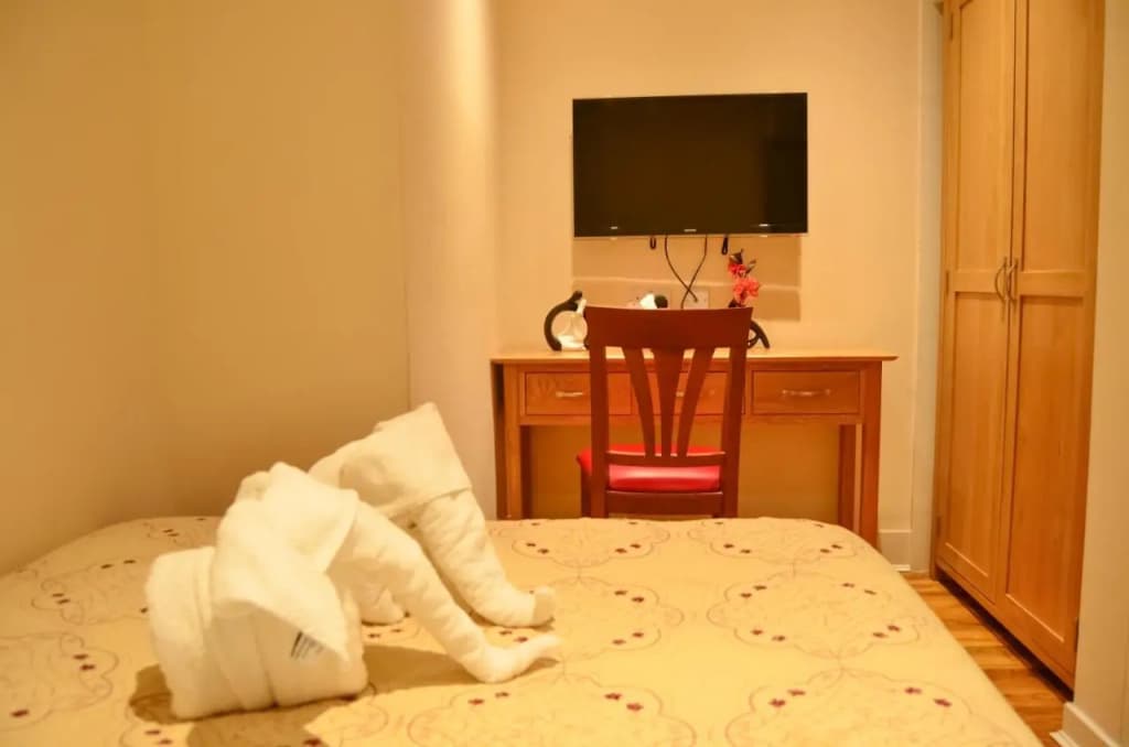 Hub By Premier Inn Edinburgh Haymarket - photo 40