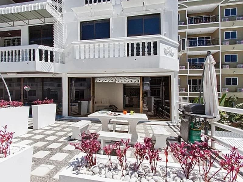 Pratumnak Point Villa - photo 1