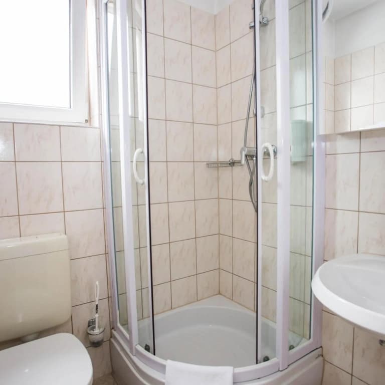 Hotel Geblergasse - photo 31