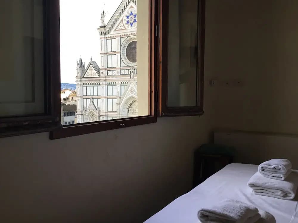 Piazza Santa Croce in Firenze - photo 3