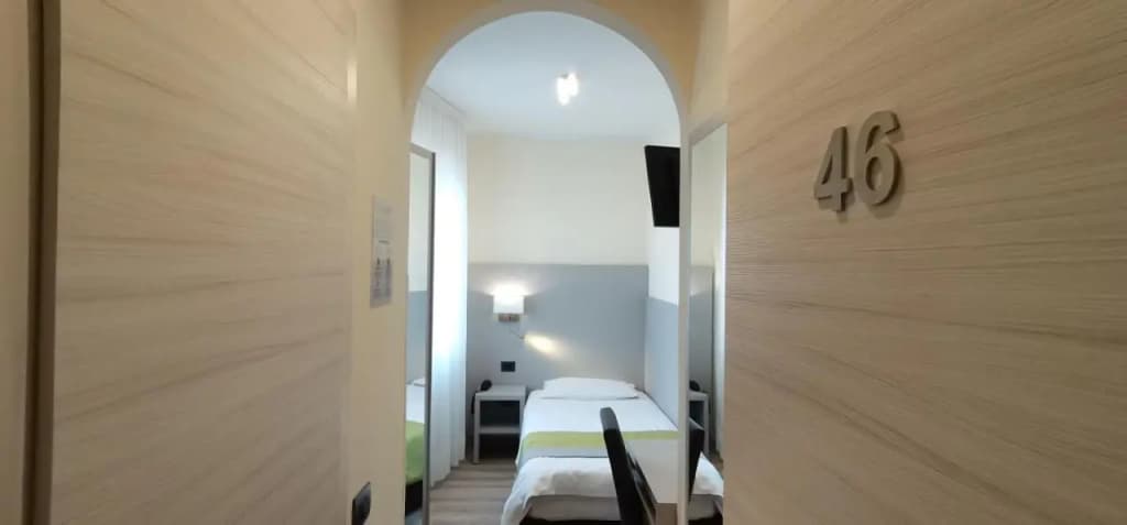 Hotel Aurora - photo 22