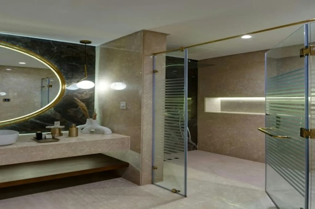 Triumph Luxury Hotel - photo 10
