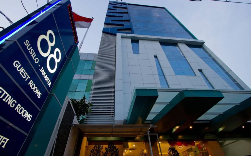 Hotel 88 Grogol by WH - photo 1