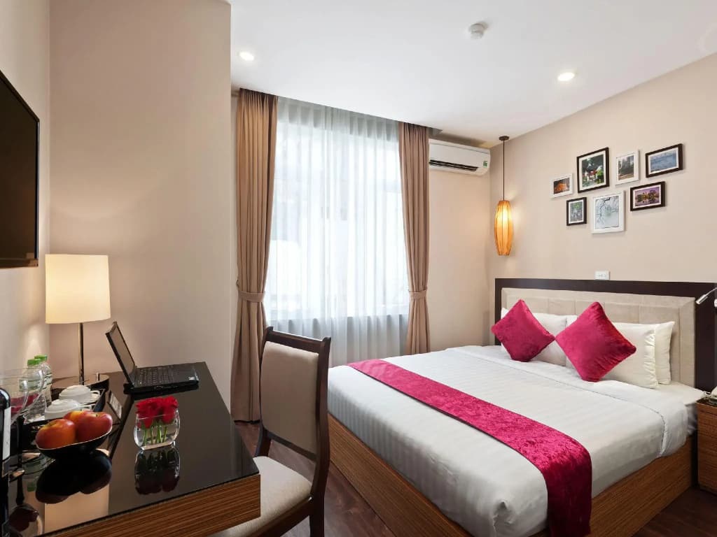 Golden Moon Suite Hotel - photo 6