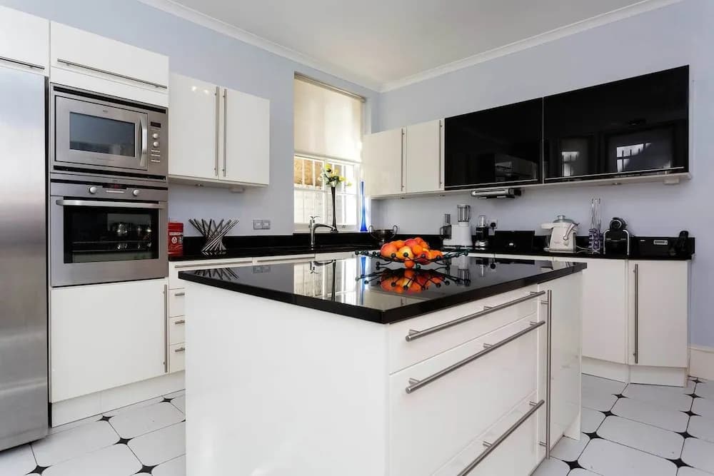 Veeve - Elgin Crescent - photo 14