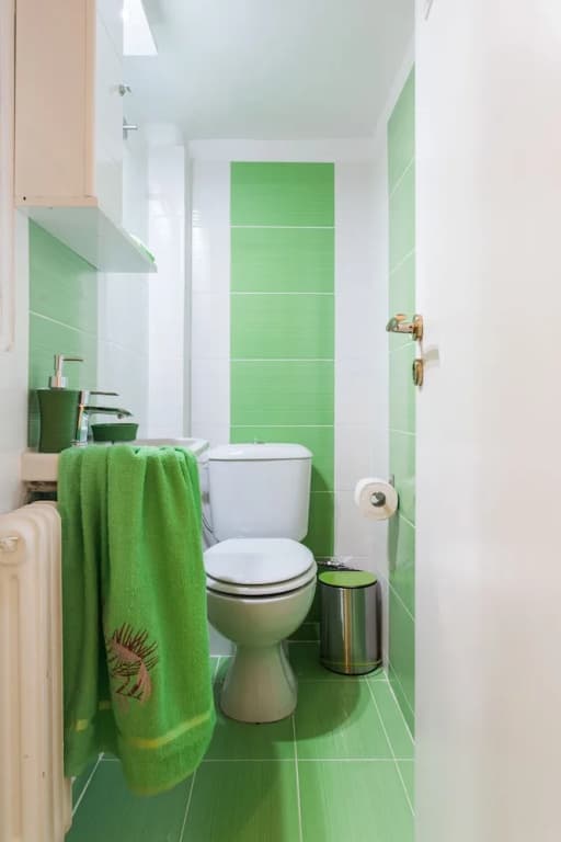 Big Central Metro Station Apartment 2 - photo 9