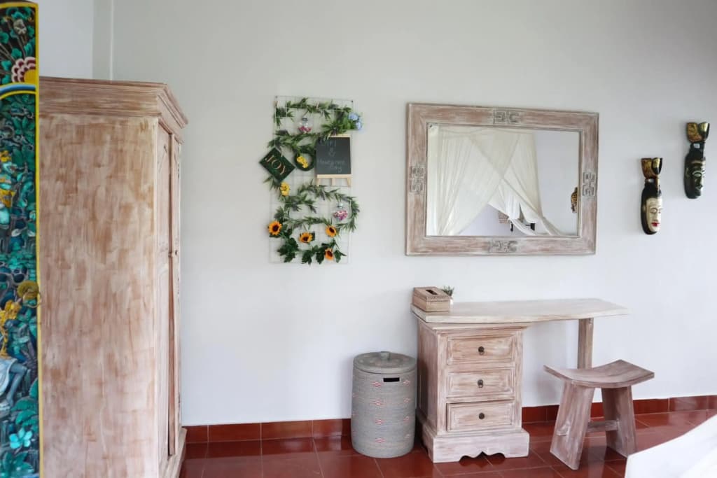 Danaya's Cottage and Studio - photo 3