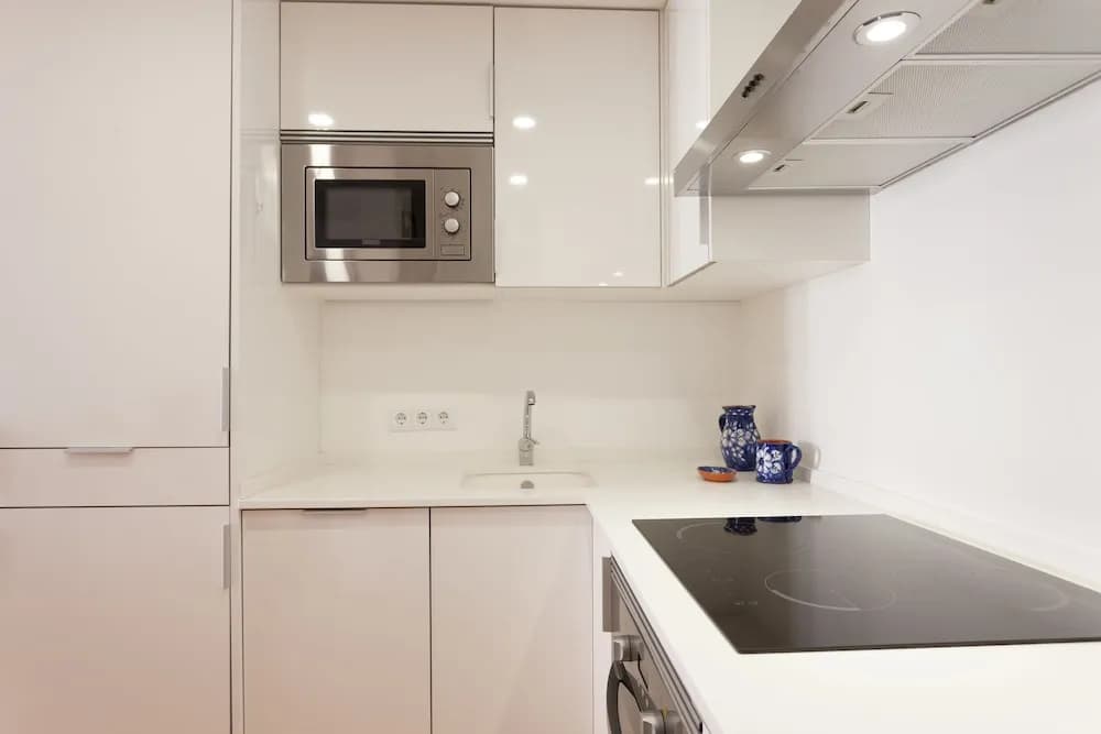 Moniz Blue One-Bedroom Apartment - by LU Holidays - photo 8