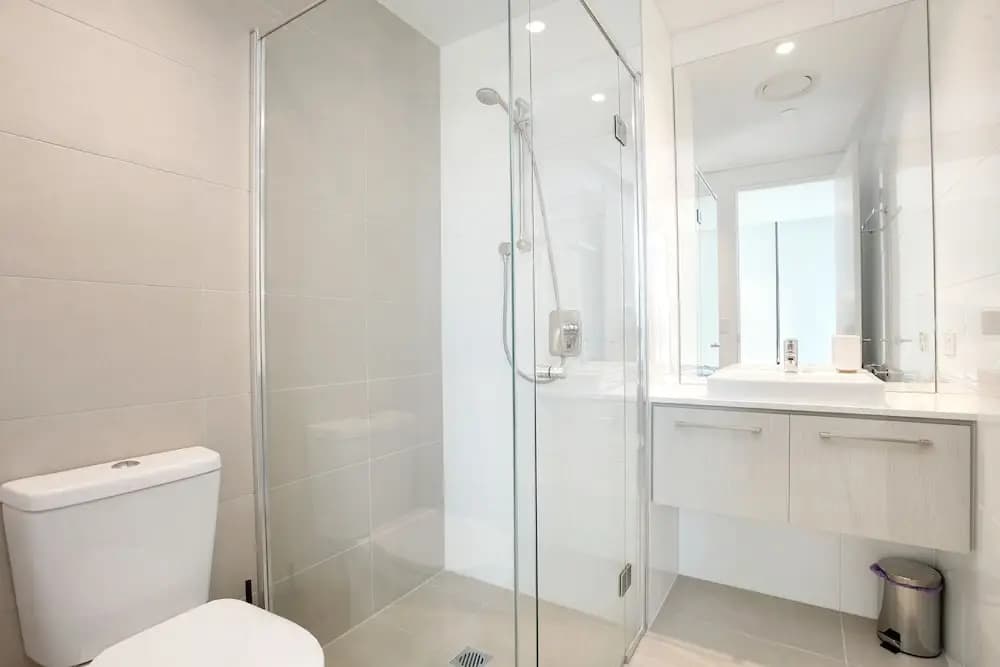 StayCentral on Lonsdale - photo 10