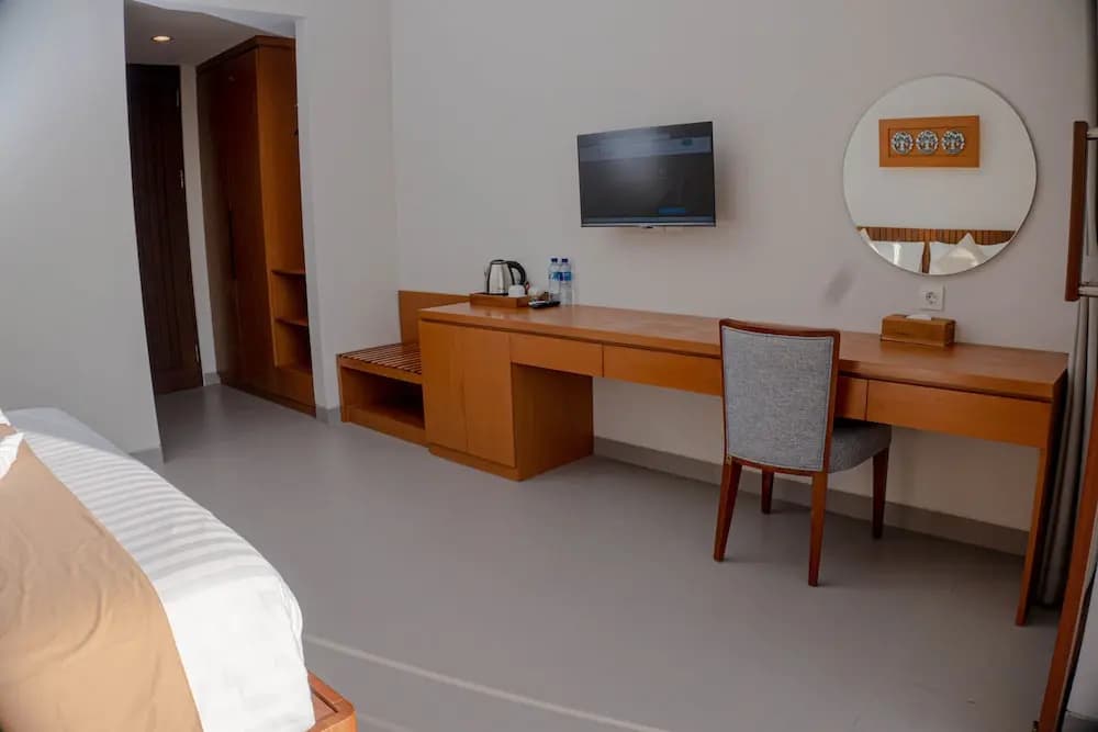 Tanaka Canggu Guesthouse - photo 13