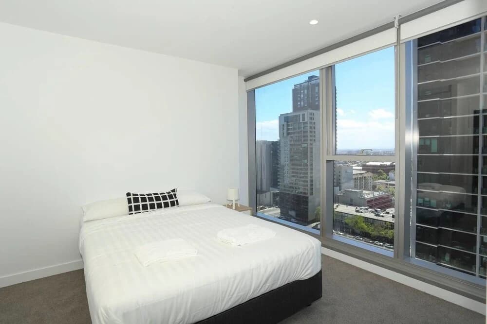 3 Bedrooms Free Carpark & Wi-Fi - photo 3