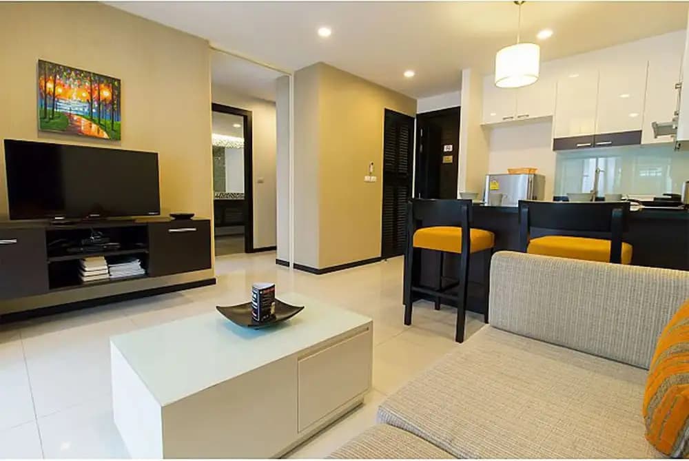 N212 Regent Apartments - photo 4