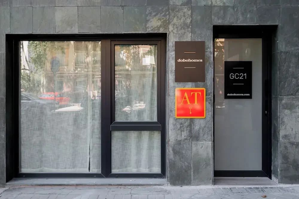 Dobo Madrid Cabrera - photo 1