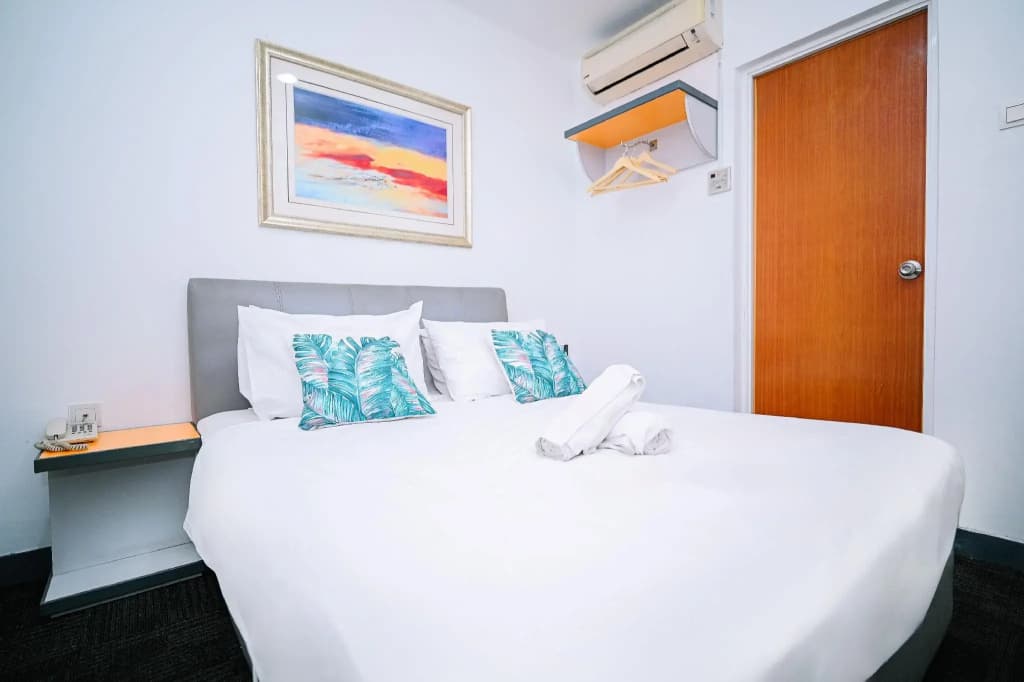 Swing and Pillows — KL Sg Besi Hotel - photo 22