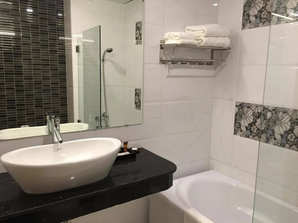 Le Duy Grand Hotel - photo 8